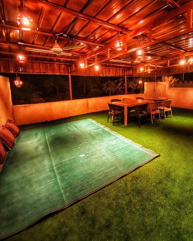 Sehma Guest House Al Ḩamrāʼ Rom bilde